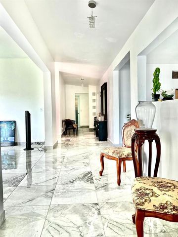 3 LUHN URB. VICTOR BRAEGGER, Guaynabo, PR 00966