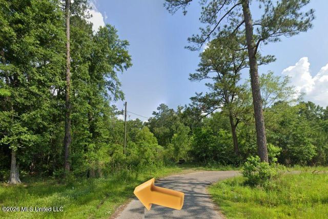 1 Sunrise Drive, Gautier, MS 39553