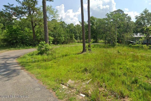 1 Sunrise Drive, Gautier, MS 39553