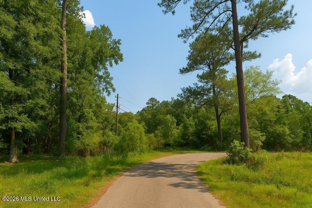 1 Sunrise Drive, Gautier, MS 39553