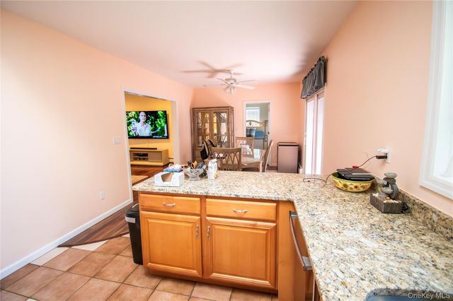 3 Park Avenue, Baldwin, NY 11510