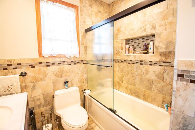 3 Park Avenue, Baldwin, NY 11510