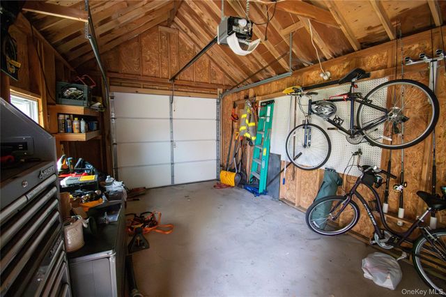 3 Park Avenue, Baldwin, NY 11510