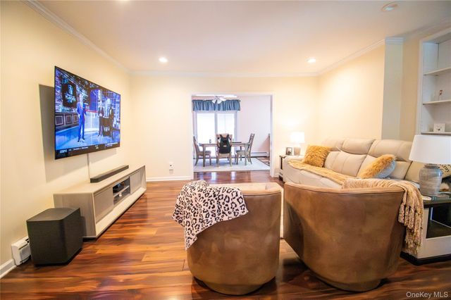 3 Park Avenue, Baldwin, NY 11510