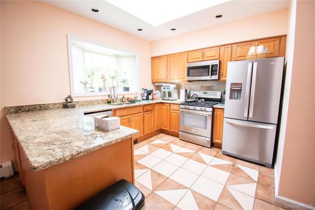 3 Park Avenue, Baldwin, NY 11510