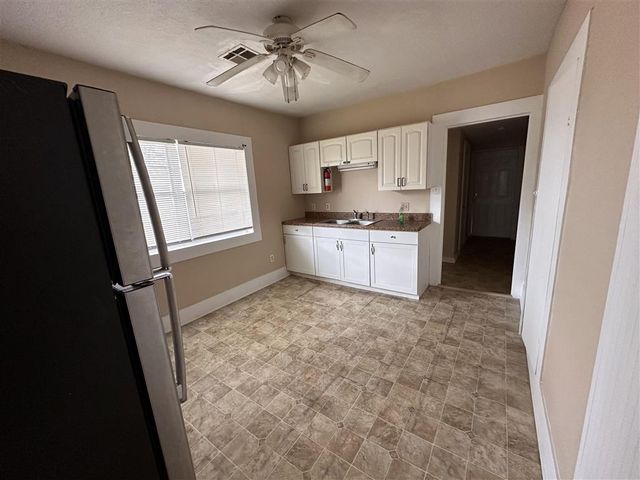 502 E Lincoln, Sulphur, LA 70663