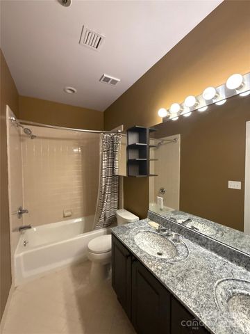 127 N Tryon Street 608, Charlotte, NC 28202