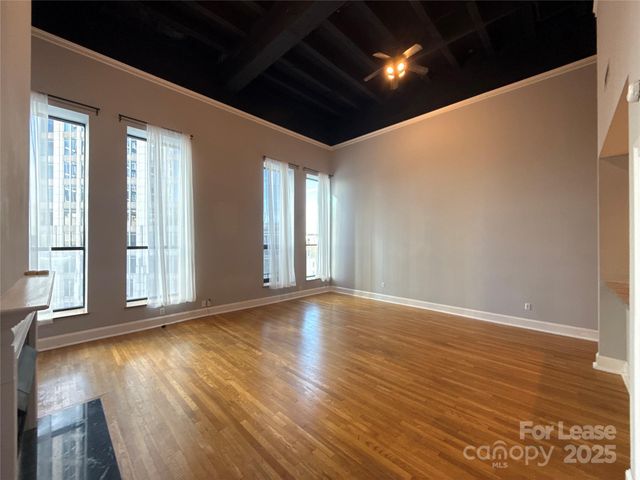 127 N Tryon Street 608, Charlotte, NC 28202