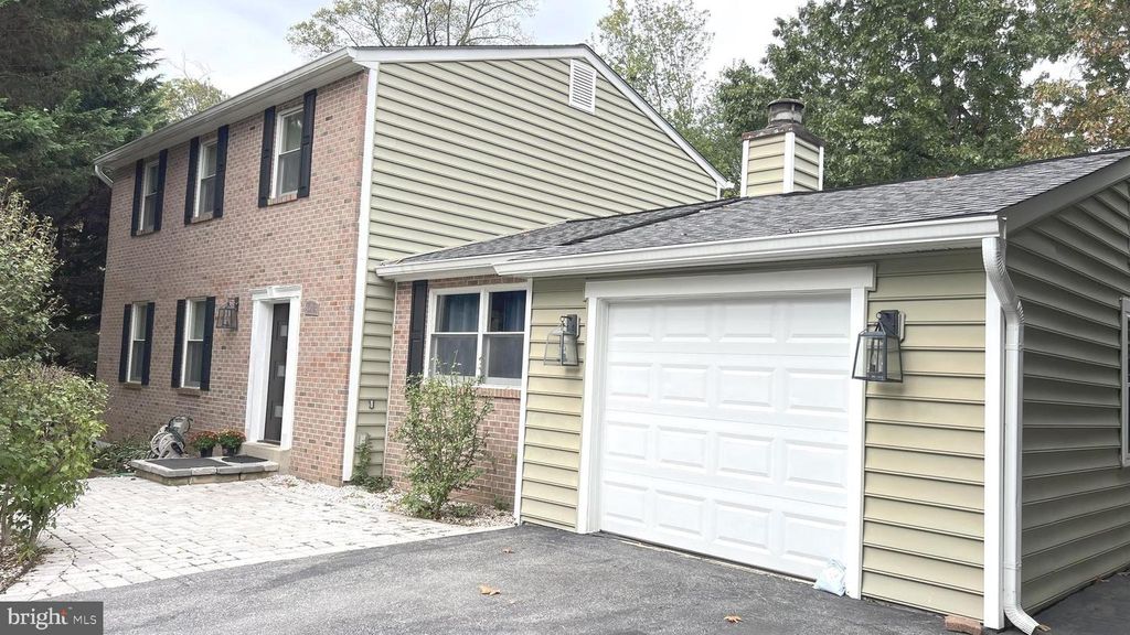 8913 ROUNDLEAF WAY, Gaithersburg, MD 20879