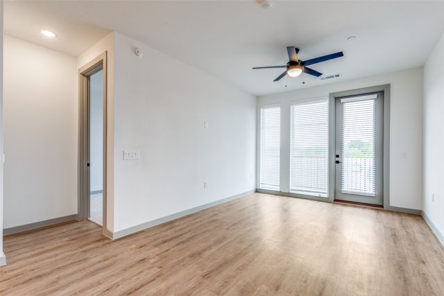 5215 Capitol Avenue 306, Dallas, TX 75206
