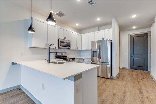 5215 Capitol Avenue 306, Dallas, TX 75206