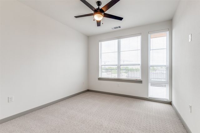 5215 Capitol Avenue 306, Dallas, TX 75206
