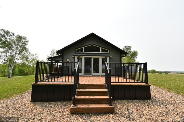 1616 130 Avenue, New Richmond, WI 54017