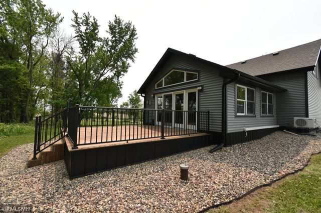 1616 130 Avenue, New Richmond, WI 54017