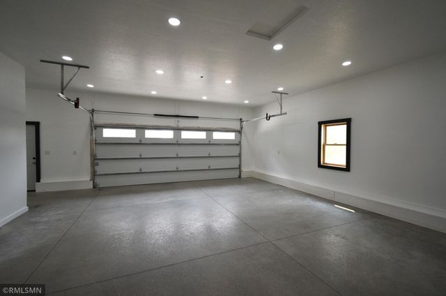 1616 130 Avenue, New Richmond, WI 54017