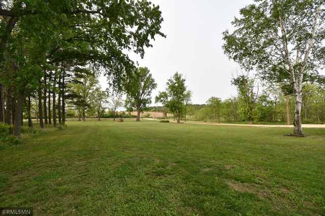 1616 130 Avenue, New Richmond, WI 54017