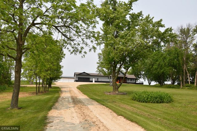 1616 130 Avenue, New Richmond, WI 54017