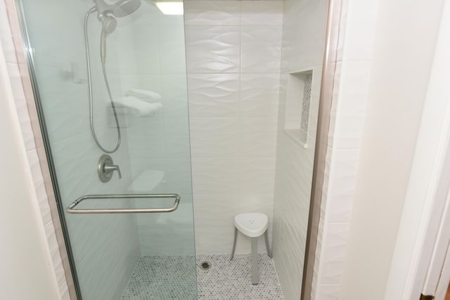 901 Seafarer Circle 302, Jupiter, FL 33477