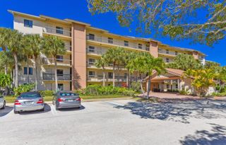 901 Seafarer Circle 302, Jupiter, FL 33477