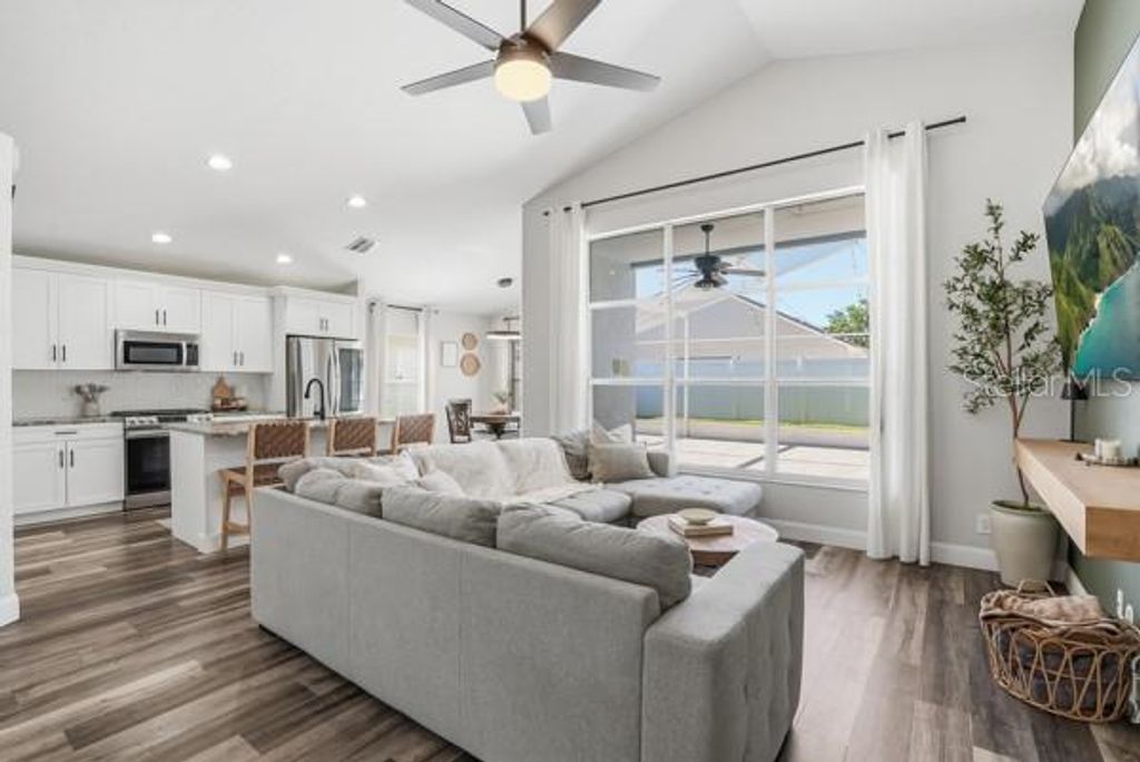 Image 11 of property listing at 12219 BISHOPSFORD DRIVE, Tampa, FL 33626