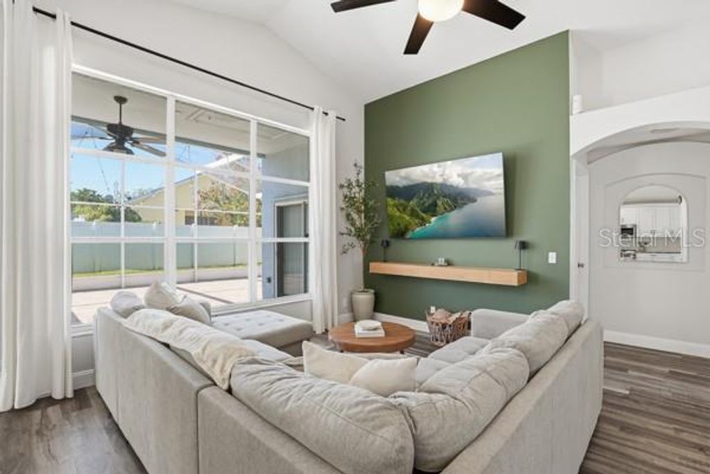 Image 12 of property listing at 12219 BISHOPSFORD DRIVE, Tampa, FL 33626