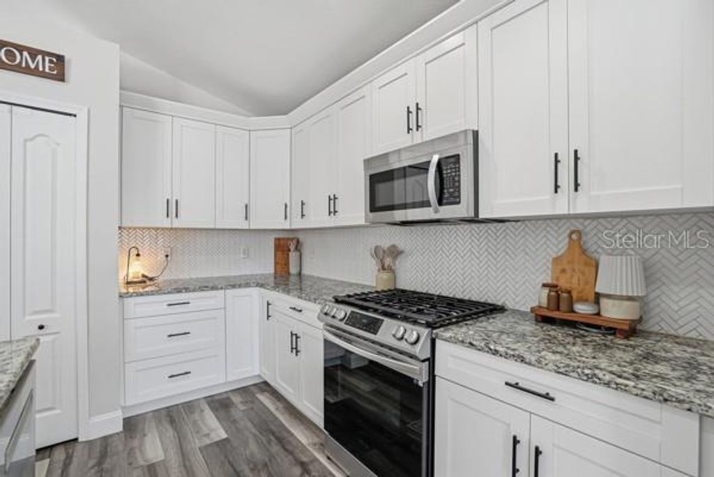 Image 13 of property listing at 12219 BISHOPSFORD DRIVE, Tampa, FL 33626