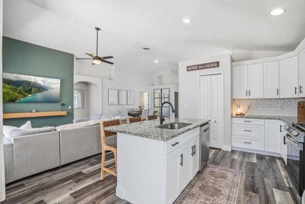 Image 17 of property listing at 12219 BISHOPSFORD DRIVE, Tampa, FL 33626