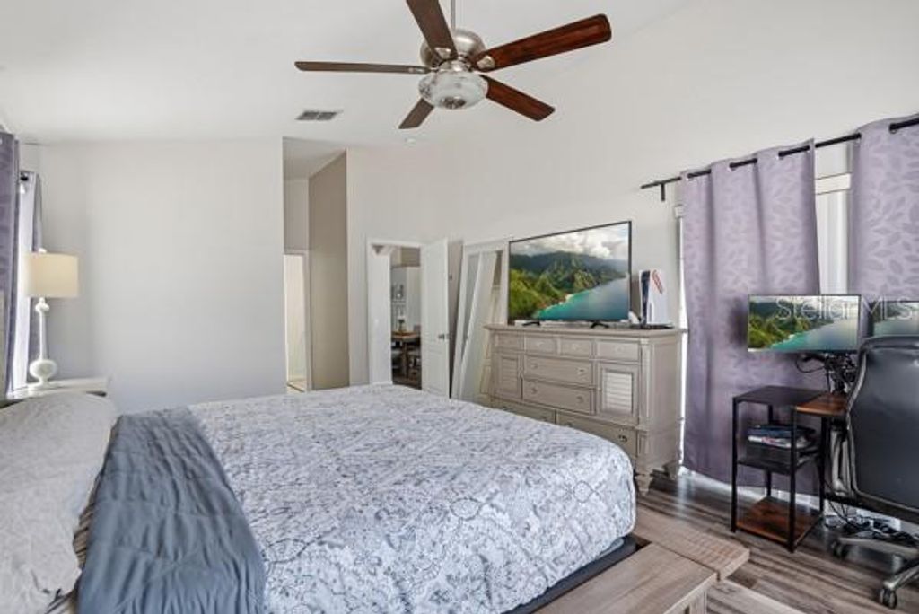 Image 26 of property listing at 12219 BISHOPSFORD DRIVE, Tampa, FL 33626