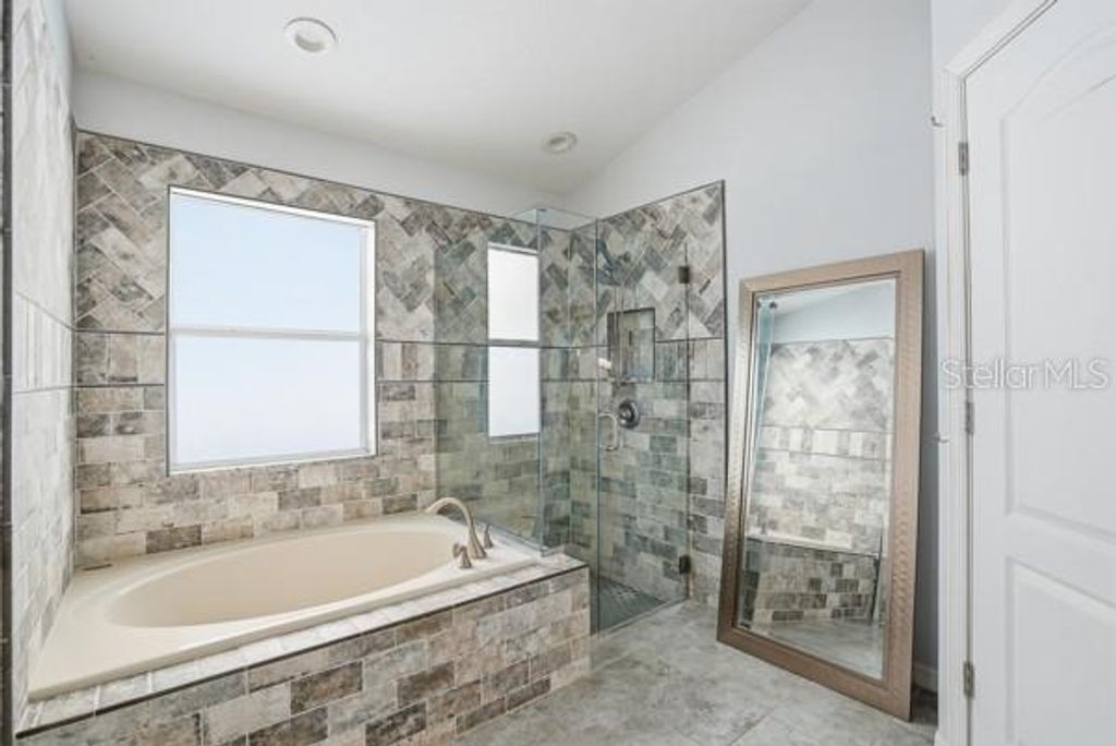 Image 29 of property listing at 12219 BISHOPSFORD DRIVE, Tampa, FL 33626