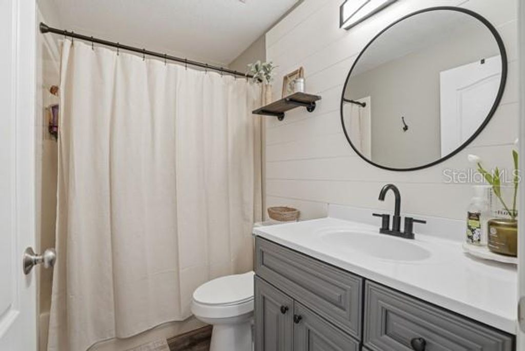 Image 33 of property listing at 12219 BISHOPSFORD DRIVE, Tampa, FL 33626