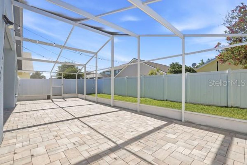 Image 42 of property listing at 12219 BISHOPSFORD DRIVE, Tampa, FL 33626