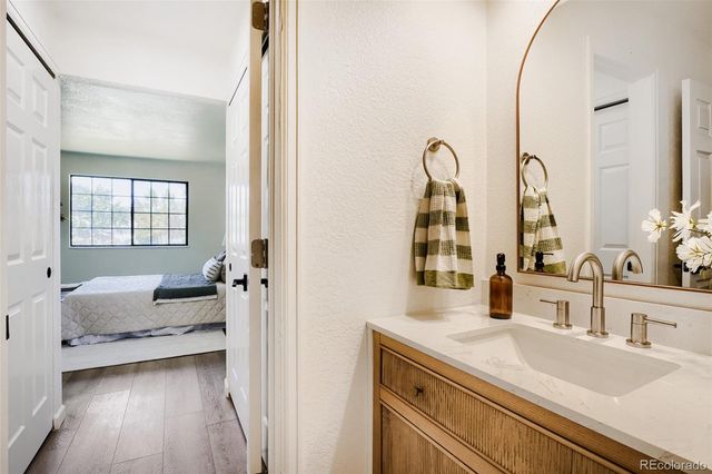 12662 E Warren Drive E, Aurora, CO 80014