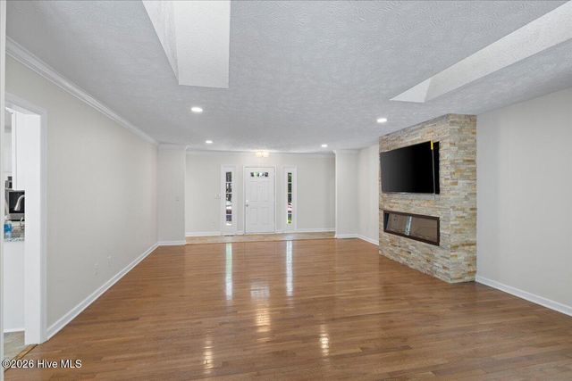 30 Birdie Drive, Whispering Pines, NC 28327