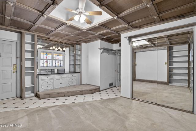 1132 E WELDON Avenue, Phoenix, AZ 85014