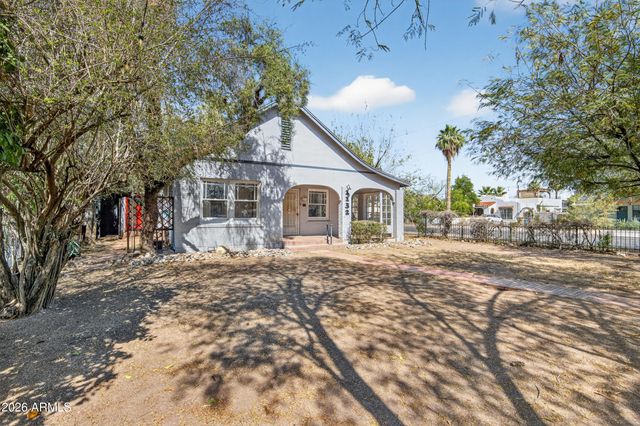 1132 E WELDON Avenue, Phoenix, AZ 85014