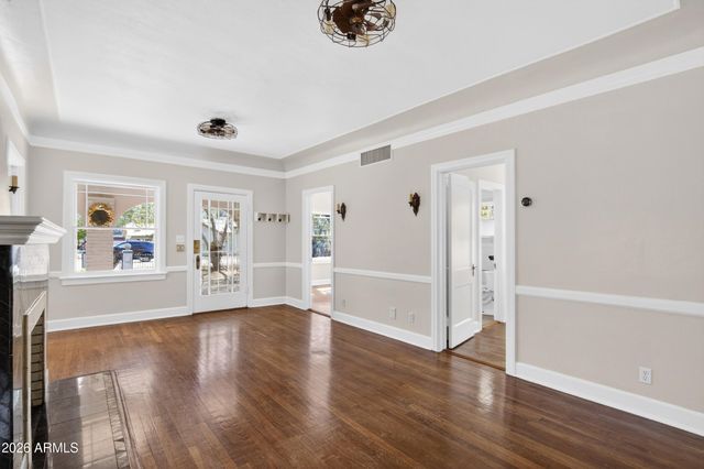 1132 E WELDON Avenue, Phoenix, AZ 85014