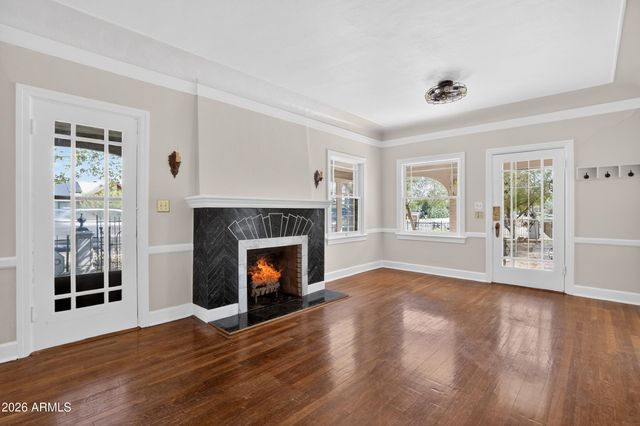 1132 E WELDON Avenue, Phoenix, AZ 85014