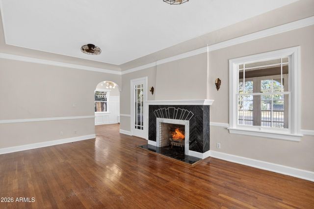 1132 E WELDON Avenue, Phoenix, AZ 85014