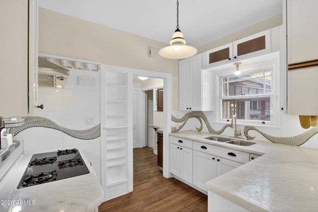 1132 E WELDON Avenue, Phoenix, AZ 85014