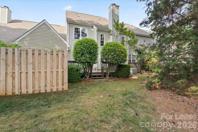 9022 Roseton Lane, Charlotte, NC 28277