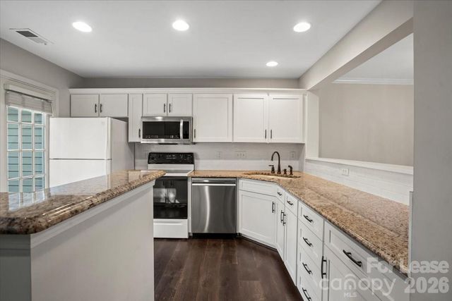 9022 Roseton Lane, Charlotte, NC 28277