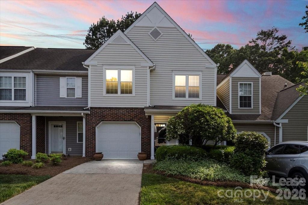 9022 Roseton Lane, Charlotte, NC 28277