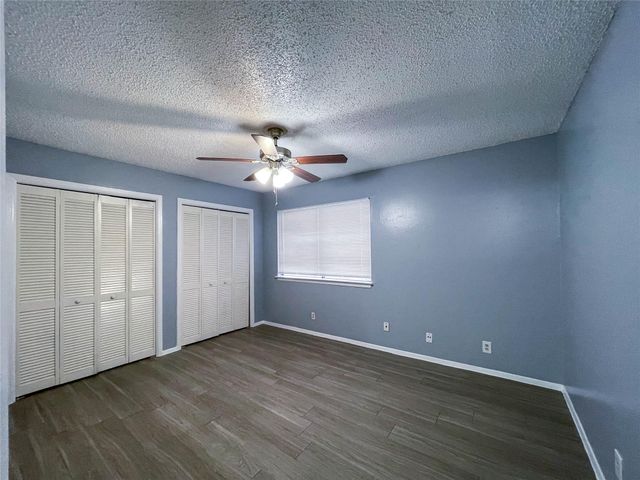 8907 Parkfield DR 204, Austin, TX 78758