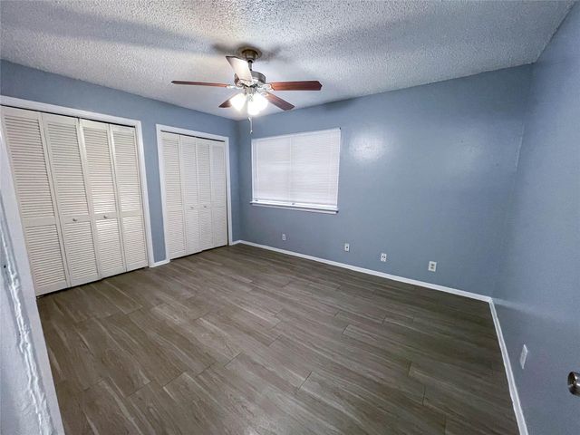 8907 Parkfield DR 204, Austin, TX 78758
