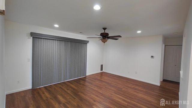 2205 Bayhead Drive, Sayreville, NJ 08859