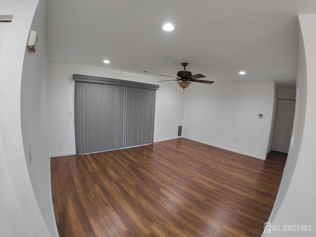 2205 Bayhead Drive, Sayreville, NJ 08859