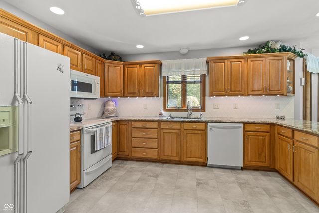 6611 S 500 E, Gas City, IN 46933