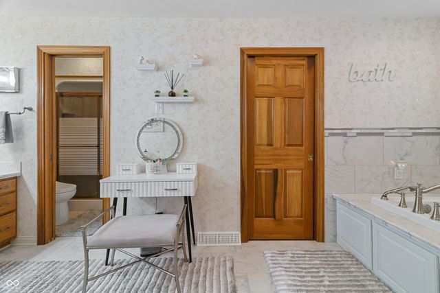 6611 S 500 E, Gas City, IN 46933