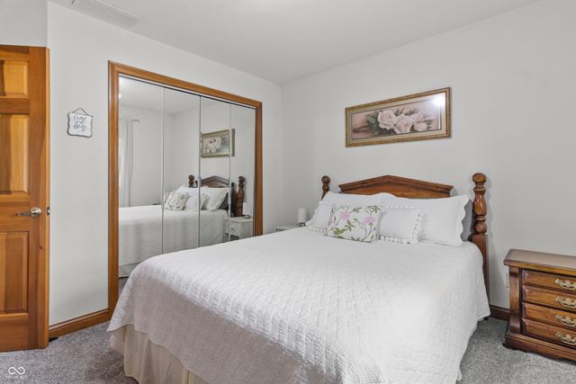 6611 S 500 E, Gas City, IN 46933