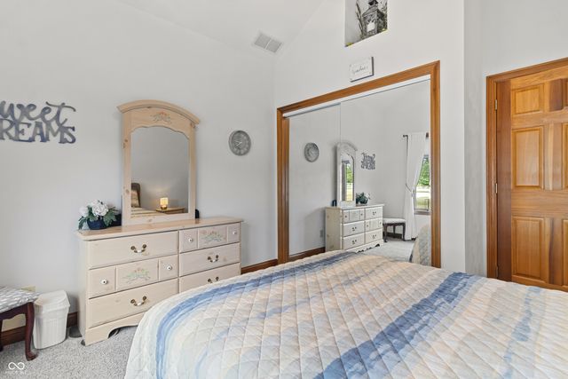 6611 S 500 E, Gas City, IN 46933